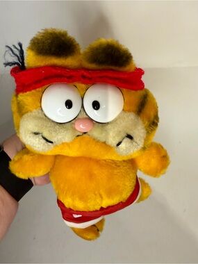 Vintage Dakin Garfield Workout Plush Stuffed Animal Red Headband Shorts 1981 10”